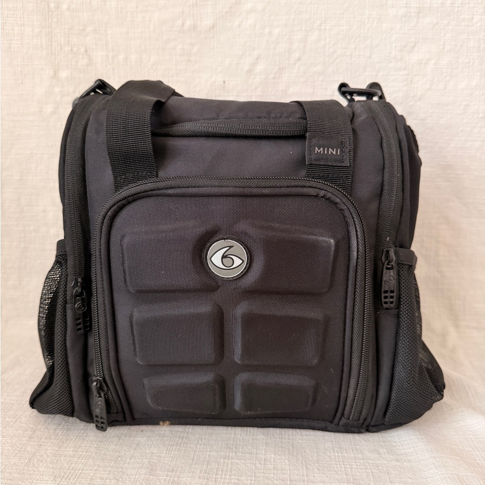 6 pack fitness meal prep bag - no containers, see photos, read description